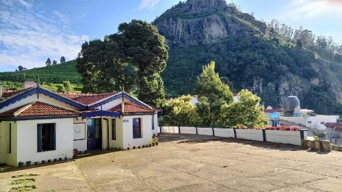 I-India Hotel image 1