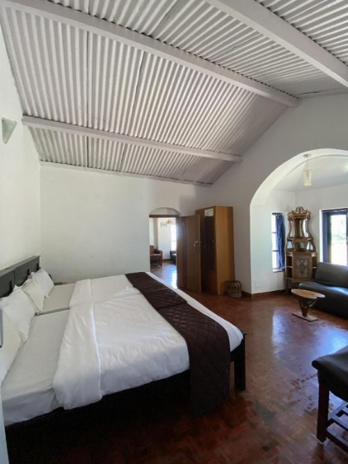 I-India Hotel image 15